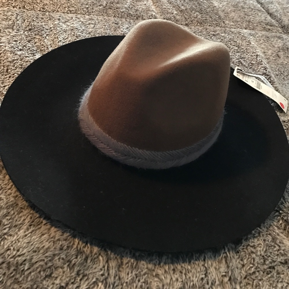 Zara floppy hat NWT